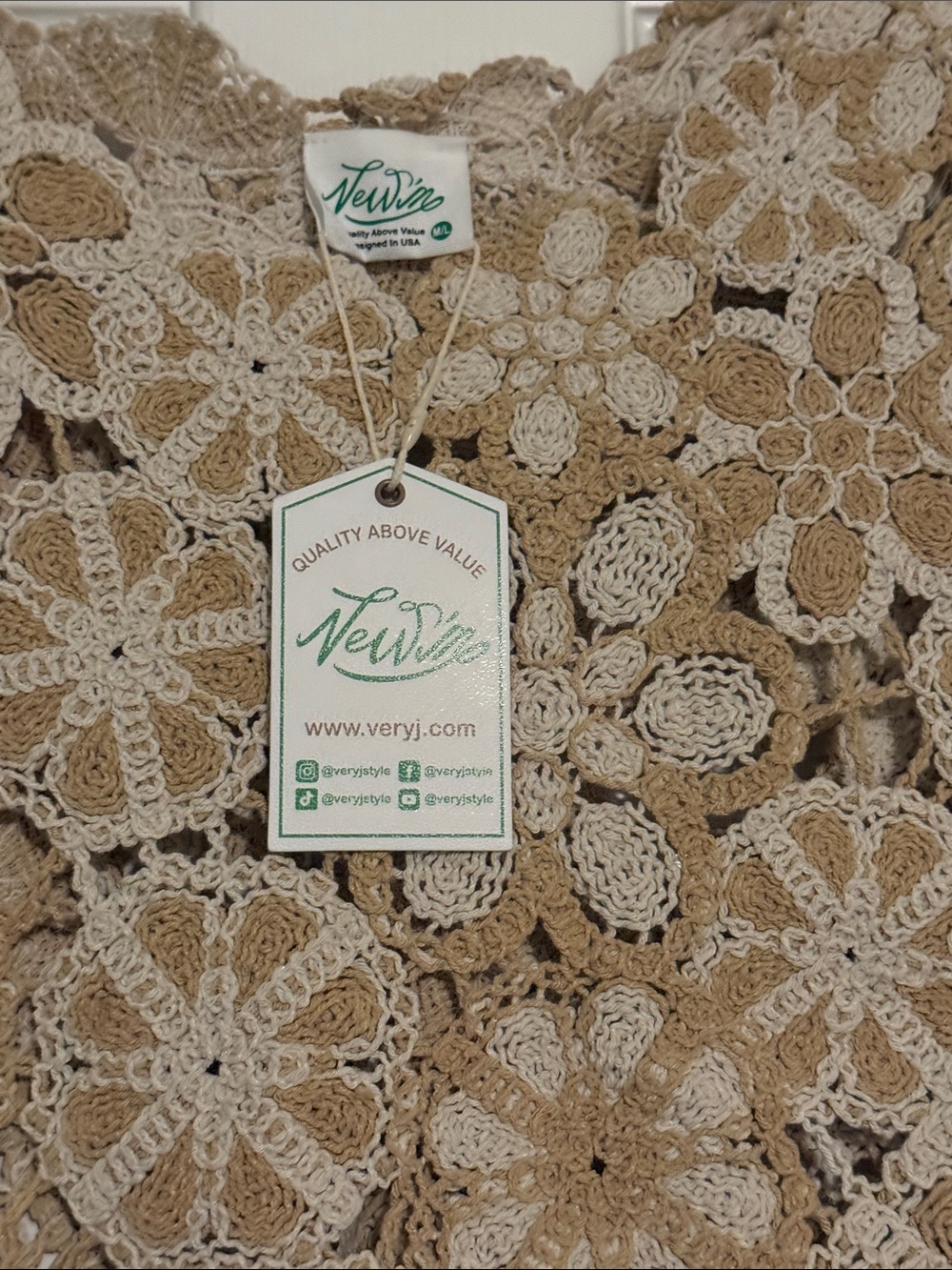 Very J Beige and Cream Crochet Floral Tank Top - Picture 2 of 2